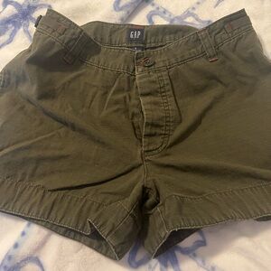 GAP Women’s olive Green Shorts